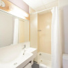 Отель B&B HOTEL Cholet Sud, фото 12