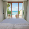 Отель White Whale Beachfront Pool Villa, фото 5