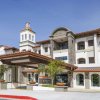 Отель La Quinta Inn  Suites by Wyndham Santa Cruz в Санта-Крусе