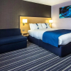 Отель Holiday Inn Express Manchester Airport, an Ihg Hotel, фото 4