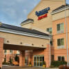 Отель Fairfield Inn & Suites by Marriott Burlington в Берлингтоне