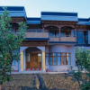 Отель Paramount Camp, фото 1
