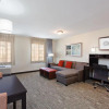 Отель Staybridge Suites Fairfield Napa Valley Area, an IHG Hotel, фото 10