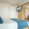 Отель L'Azure Hotel, фото 10