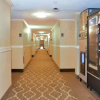 Отель Comfort Inn & Suites Vancouver Downtown City Center, фото 19