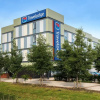 Отель Travelodge Doncaster Lakeside, фото 1