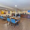 Отель Comfort Inn and Suites Taylor, фото 15