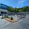 Отель Bear Mount Inn & Suites, фото 1