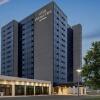 Отель DoubleTree by Hilton Pointe Claire Montreal Airport West, фото 1