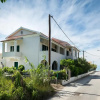 Отель Marias Seaside Apartments, фото 1