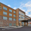 Отель Holiday Inn Express and Suites Eau Claire West I-94, фото 1