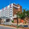 Отель DoubleTree by Hilton Neenah, фото 1