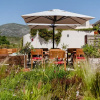 Отель Hôtel Les Volets Rouges - Cassis, фото 10