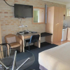 Отель Aston Hill Motor Lodge, фото 4