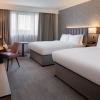 Отель DoubleTree by Hilton Dartford Bridge, фото 7