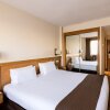 Отель Holiday Inn Madrid - Pirámides, фото 6