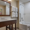 Отель Comfort Suites near Penn State, фото 25