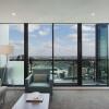 Отель Melbourne Short Stay Apartments on Lonsdale, фото 1