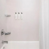 Отель Fairfield Inn & Suites by Marriott West Kelowna, фото 20