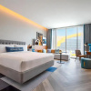Отель The WB Abu Dhabi, Curio Collection by Hilton, фото 4