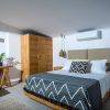 Отель Irida Hotel, фото 2