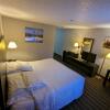 Отель Woodfield Inn and Suites, фото 7