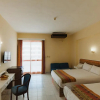 Отель The Three Corners Triton Empire Inn, фото 4