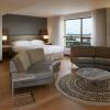 Отель Hilton Toronto Airport Hotel & Suites, фото 8