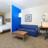 Отель Holiday Inn Express & Suites Austin Round Rock, an IHG Hotel, фото 5