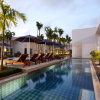Отель Blu Pine Villa & Pool Access, фото 17