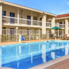 Отель Motel 6 Baytown, TX - Garth Rd, фото 31