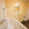 Отель Villa Pino with Jacuzzi, фото 13