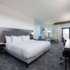 Отель La Quinta Inn & Suites by Wyndham Santa Cruz, фото 3