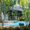 Отель Long Beach Chalet, фото 7