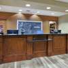 Отель Hampton Inn & Suites Wichita Northeast, фото 2