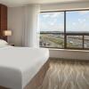 Отель Hilton Toronto Airport Hotel & Suites, фото 4