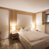 Отель Post Alpina - Family Mountain Chalets, фото 3