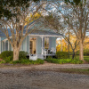 Отель Maison D'Memoire Bed & Breakfast Cottages, фото 20