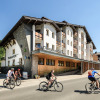 Отель Dips & Drops - The First Bike And Ski Hub, фото 1