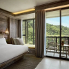 Отель Dinso Resort & Villas Phuket, Vignette Collection, an IHG Hotel, фото 7