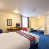 Отель Travelodge Frimley Hotel в Камберли