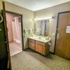 Отель Woodfield Inn and Suites, фото 15