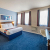 Отель Travelodge Leeds Central Vicar Lane, фото 6