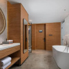 Отель UrCove by HYATT Nanjing South Railway Station, фото 26