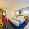 Отель Travelodge Manchester Birch M62 Eastbound, фото 7