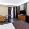 Отель Travelodge by Wyndham Sarnia, фото 9