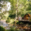Отель RiverBeds Lodges with Hot Tubs, фото 1
