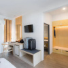 Отель Blu Pine Villa & Pool Access, фото 14