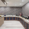 Отель DoubleTree by Hilton Hotel Newark Airport, фото 35