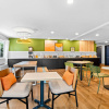 Отель Spark by Hilton Modesto, фото 20